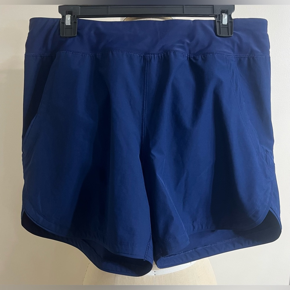 Lands' End Women's Athletic Shorts in Deep Navy